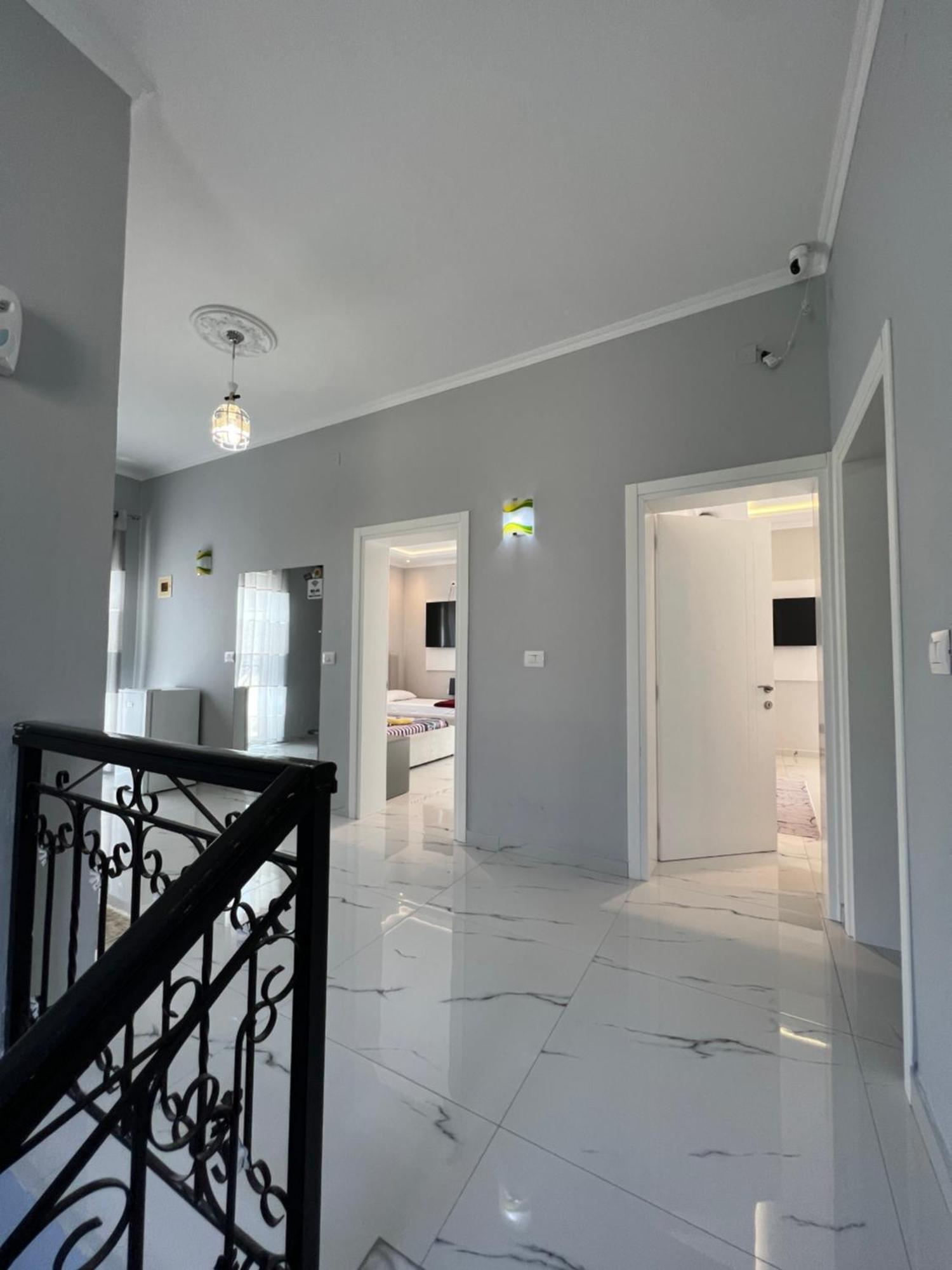 Guesthouse Bellavista Berat Zewnętrze zdjęcie