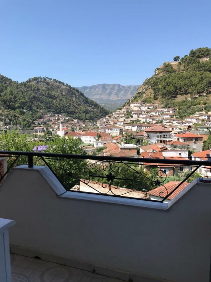 Guesthouse Bellavista Berat Zewnętrze zdjęcie