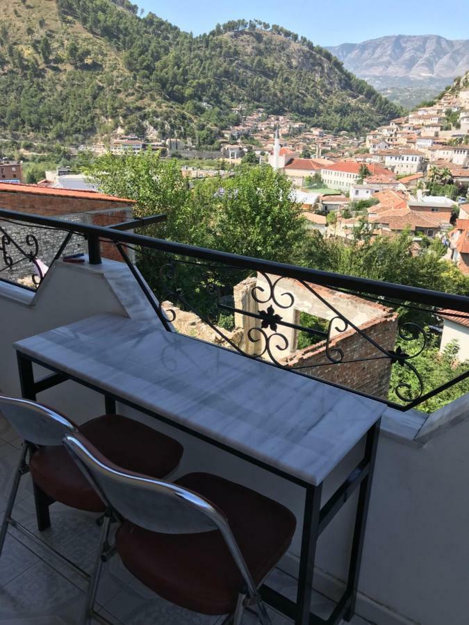 Guesthouse Bellavista Berat Zewnętrze zdjęcie